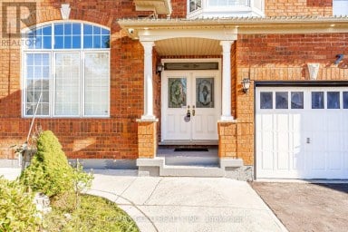 7 BETTEY ROAD Brampton (Vales of Castlemore) Ontario photo 3