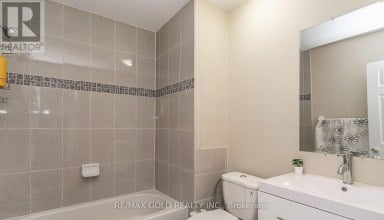 7 BETTEY ROAD Brampton (Vales of Castlemore) Ontario photo 36