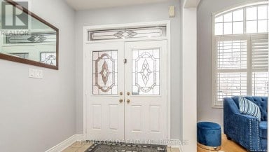 7 BETTEY ROAD Brampton (Vales of Castlemore) Ontario photo 4