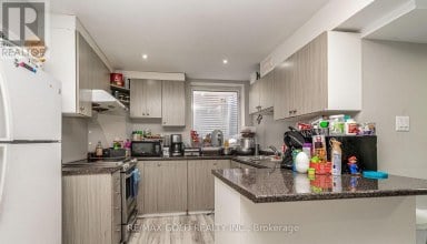 7 BETTEY ROAD Brampton (Vales of Castlemore) Ontario photo 40