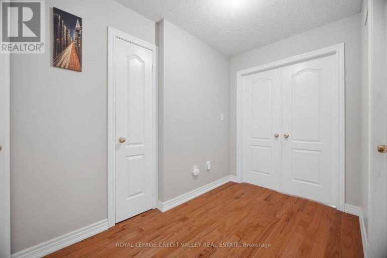 7443 RUSSIAN OLIVE CLOSE, Mississauga (Lisgar), Ontario, L5N8N7