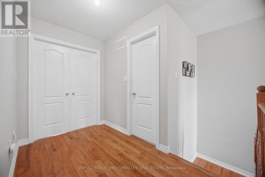 7443 RUSSIAN OLIVE CLOSE Mississauga (Lisgar) Ontario photo 22