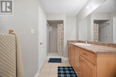 7443 RUSSIAN OLIVE CLOSE Mississauga (Lisgar) Ontario photo 27