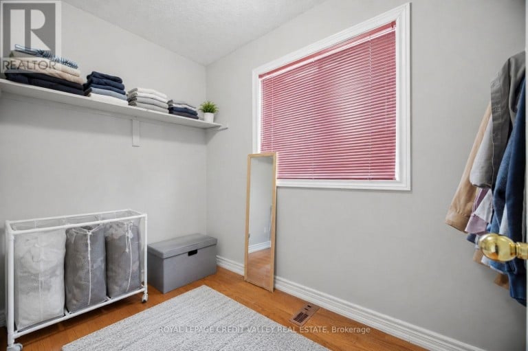 7443 RUSSIAN OLIVE CLOSE, Mississauga (Lisgar), Ontario, L5N8N7