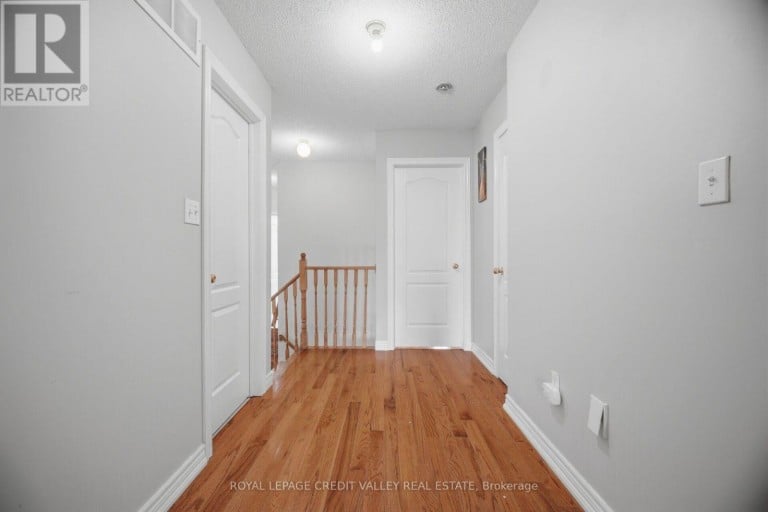 7443 RUSSIAN OLIVE CLOSE, Mississauga (Lisgar), Ontario, L5N8N7