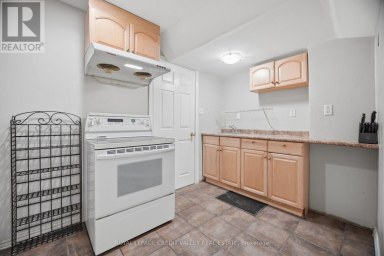 7443 RUSSIAN OLIVE CLOSE Mississauga (Lisgar) Ontario photo 36