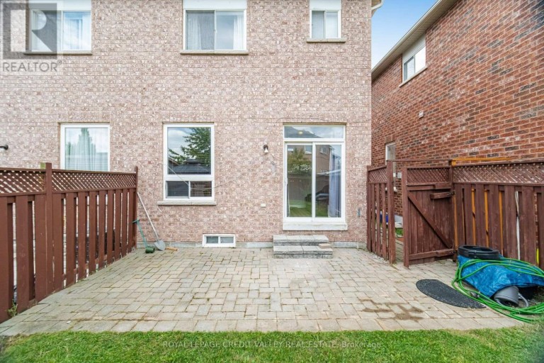 7443 RUSSIAN OLIVE CLOSE, Mississauga (Lisgar), Ontario, L5N8N7