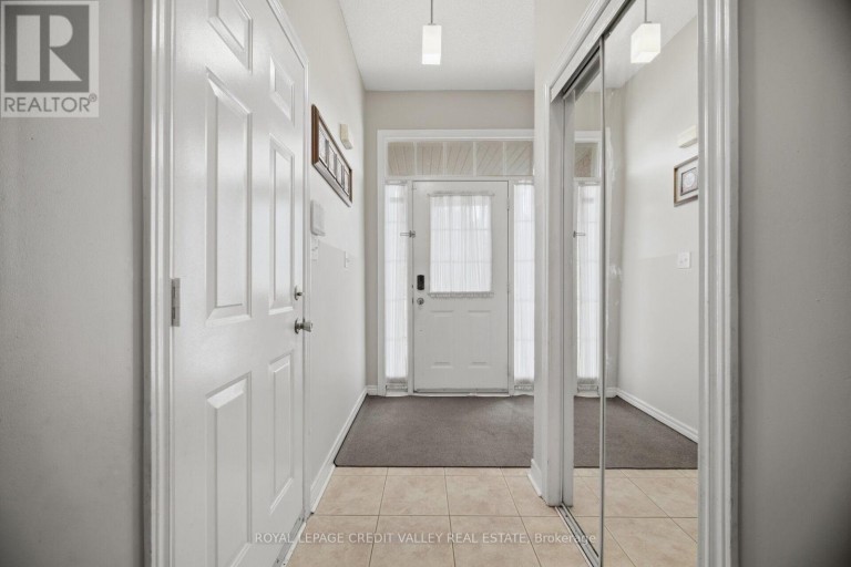 7443 RUSSIAN OLIVE CLOSE, Mississauga (Lisgar), Ontario, L5N8N7