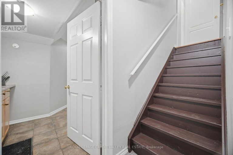 7443 RUSSIAN OLIVE CLOSE, Mississauga (Lisgar), Ontario, L5N8N7