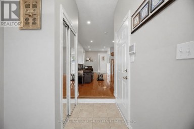 7443 RUSSIAN OLIVE CLOSE Mississauga (Lisgar) Ontario photo 6