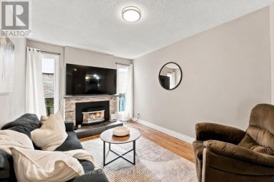 640 HILLCROFT STREET Oshawa (Eastdale) Ontario photo 12