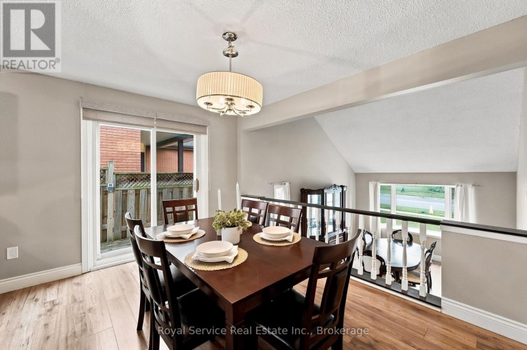 640 HILLCROFT STREET, Oshawa (Eastdale), Ontario, L1G7K6