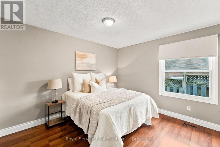 640 HILLCROFT STREET, Oshawa (Eastdale), Ontario, L1G7K6