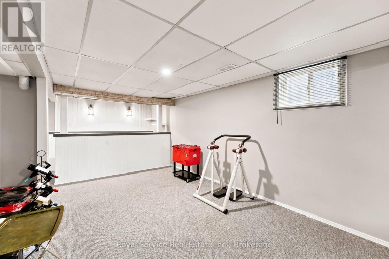 640 HILLCROFT STREET, Oshawa (Eastdale), Ontario, L1G7K6