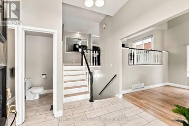 640 HILLCROFT STREET Oshawa (Eastdale) Ontario photo 4