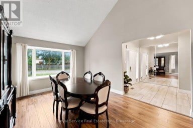 640 HILLCROFT STREET Oshawa (Eastdale) Ontario photo 8