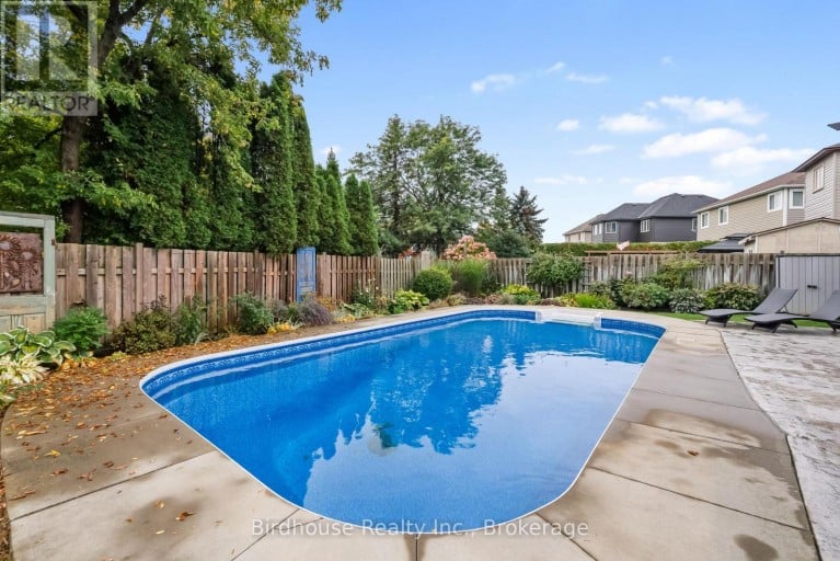 25 KIRKCONNELL ROAD, Kawartha Lakes (Lindsay), Ontario, K9V6E7