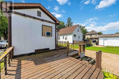 208 ROSS AVENUE Sarnia Ontario photo 27
