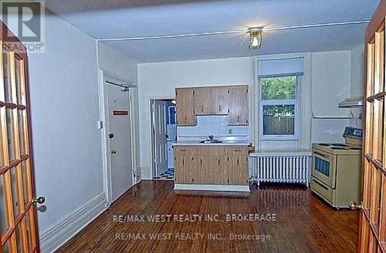 124 BALDWIN STREET, Toronto (Kensington-Chinatown), Ontario, M5T1L6