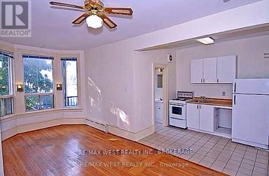 124 BALDWIN STREET Toronto (Kensington-Chinatown) Ontario photo 8