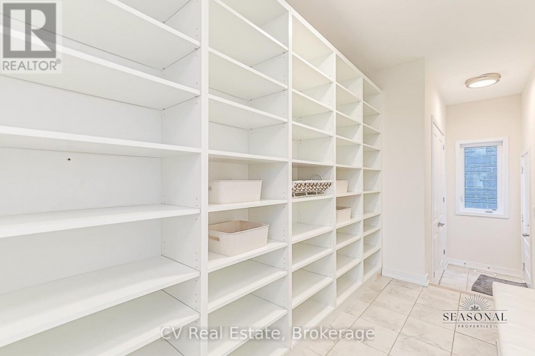 157 SPRINGSIDE CRESCENT, Blue Mountains, Ontario, L9Y5L3