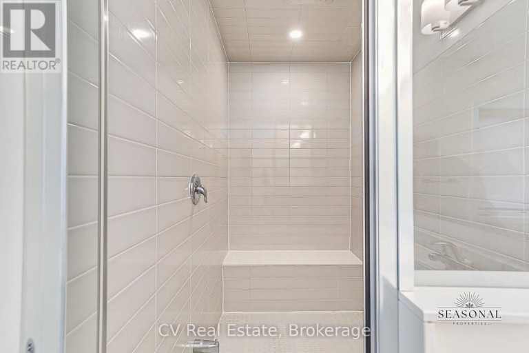 157 SPRINGSIDE CRESCENT, Blue Mountains, Ontario, L9Y5L3