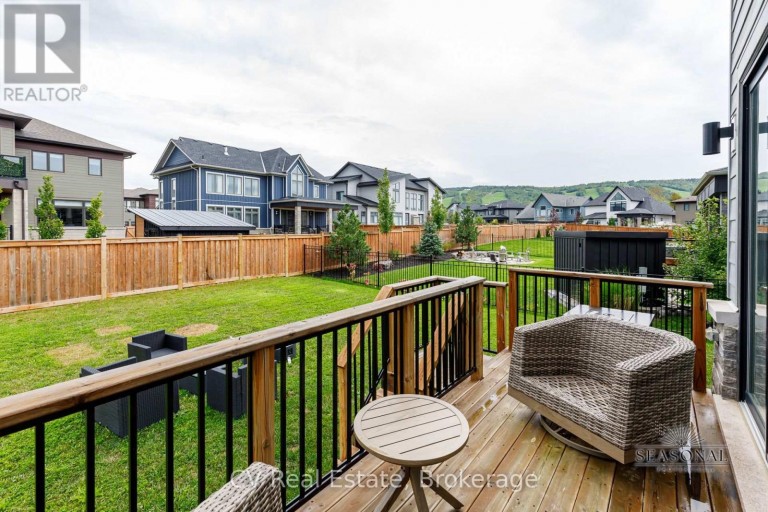 157 SPRINGSIDE CRESCENT, Blue Mountains, Ontario, L9Y5L3