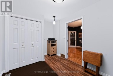 54 TRAFALGAR STREET Goderich (Goderich (Town)) Ontario photo 11