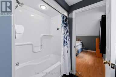 54 TRAFALGAR STREET Goderich (Goderich (Town)) Ontario photo 28