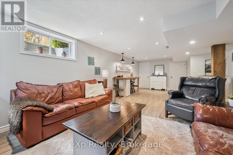 128 KEATING DRIVE, Centre Wellington (Elora/Salem), Ontario, N0B1S0