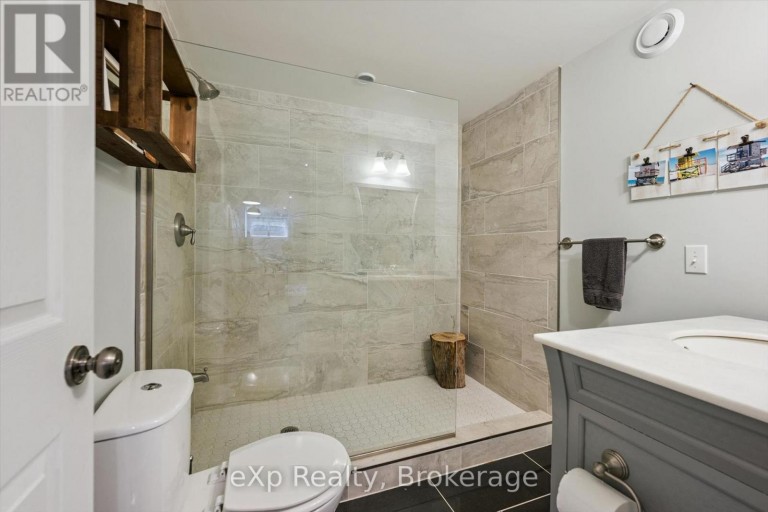 128 KEATING DRIVE, Centre Wellington (Elora/Salem), Ontario, N0B1S0