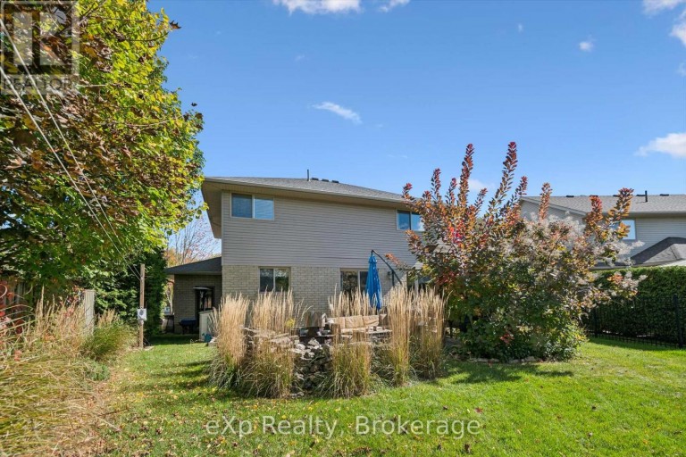 128 KEATING DRIVE, Centre Wellington (Elora/Salem), Ontario, N0B1S0