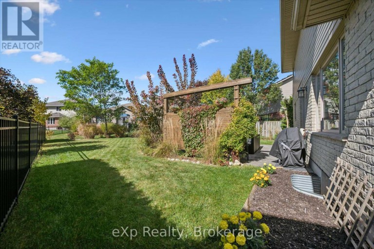 128 KEATING DRIVE, Centre Wellington (Elora/Salem), Ontario, N0B1S0