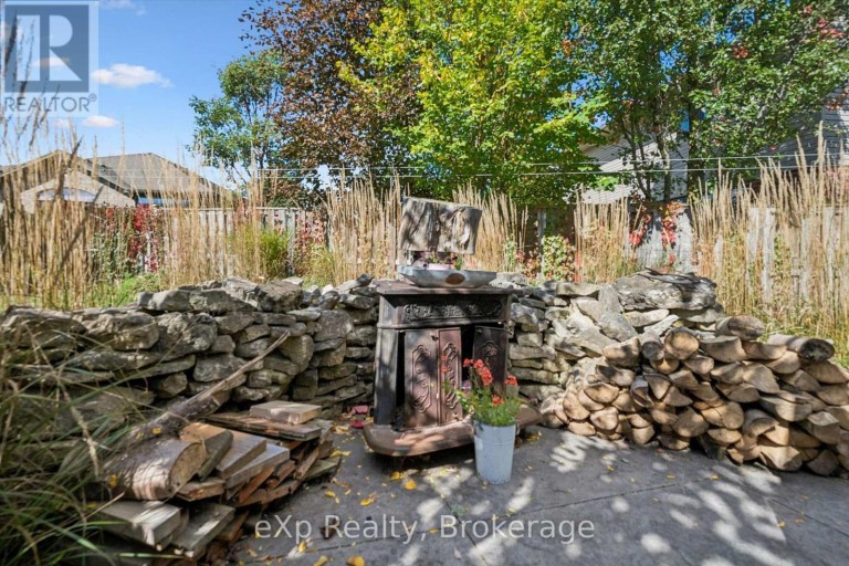 128 KEATING DRIVE, Centre Wellington (Elora/Salem), Ontario, N0B1S0