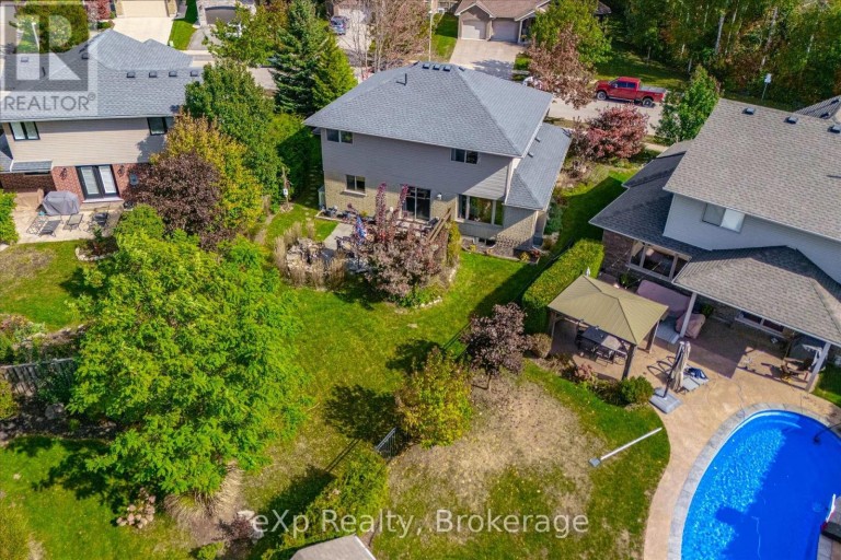 128 KEATING DRIVE, Centre Wellington (Elora/Salem), Ontario, N0B1S0