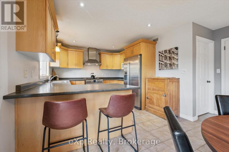 128 KEATING DRIVE, Centre Wellington (Elora/Salem), Ontario, N0B1S0