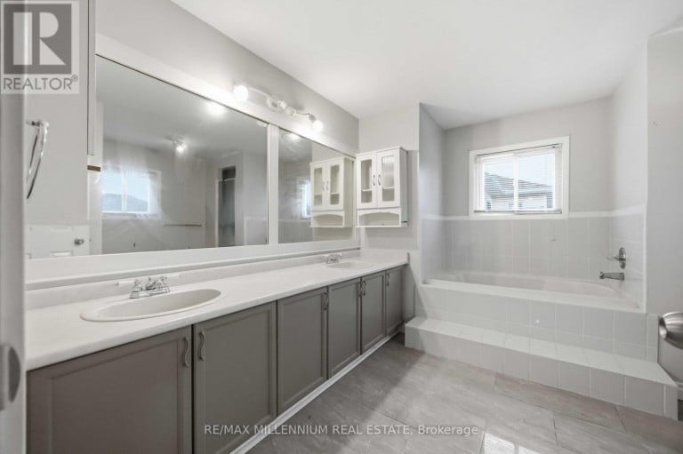 113 GLENABBEY DRIVE, Clarington (Courtice), Ontario, L1E2B6
