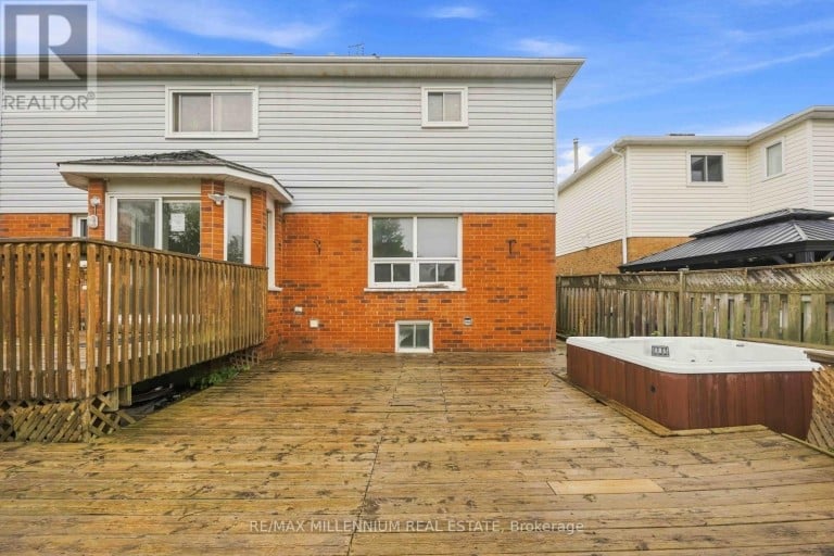 113 GLENABBEY DRIVE, Clarington (Courtice), Ontario, L1E2B6