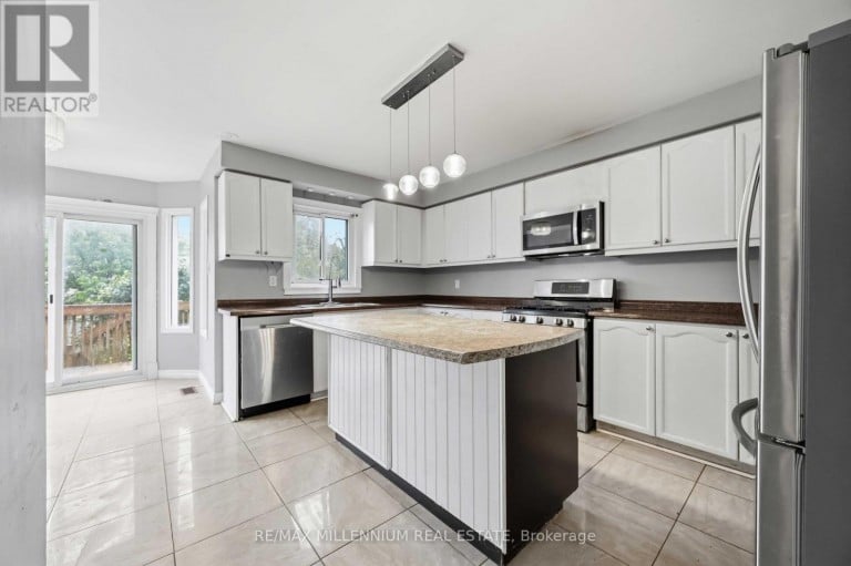 113 GLENABBEY DRIVE, Clarington (Courtice), Ontario, L1E2B6