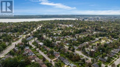 3 BLUE MOUND DRIVE Barrie (Wellington) Ontario photo 9