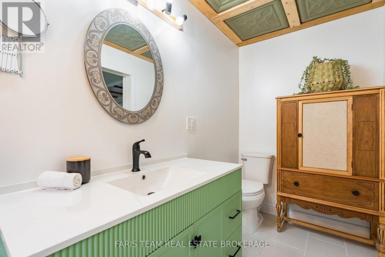 172 ALBIN ROAD, Tay (Waubaushene), Ontario, L0K2C0