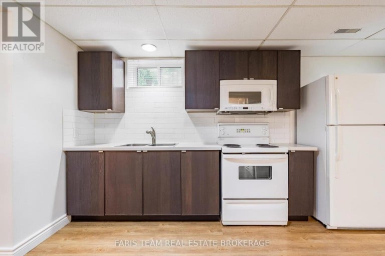 172 ALBIN ROAD, Tay (Waubaushene), Ontario, L0K2C0