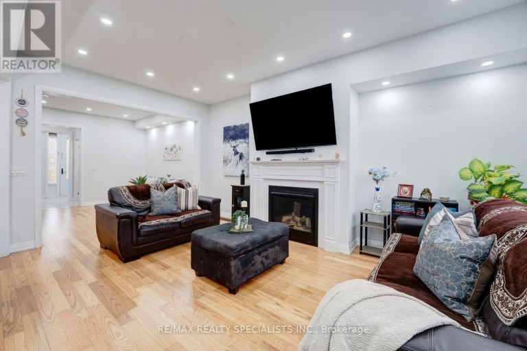 908 SOBESKI AVENUE, Woodstock (Woodstock - North), Ontario, N4T0N7