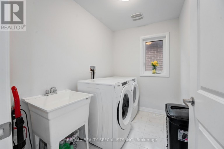 908 SOBESKI AVENUE, Woodstock (Woodstock - North), Ontario, N4T0N7