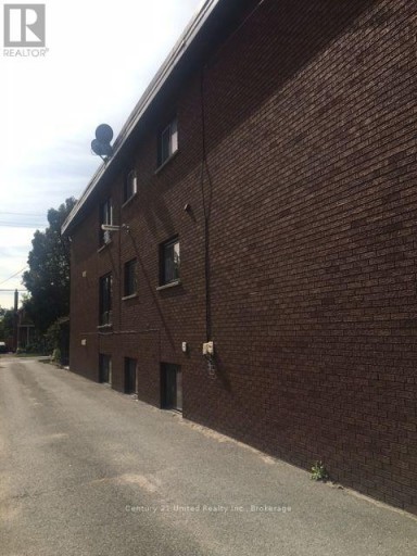 266 ROMAINE STREET, Peterborough (Town Ward 3), Ontario, K9J2C5