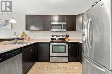 884 REEVES AVENUE London North (North I) Ontario photo 14