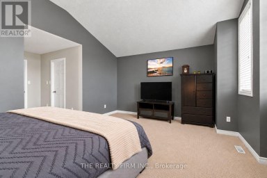 884 REEVES AVENUE London North (North I) Ontario photo 26