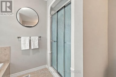 884 REEVES AVENUE London North (North I) Ontario photo 30