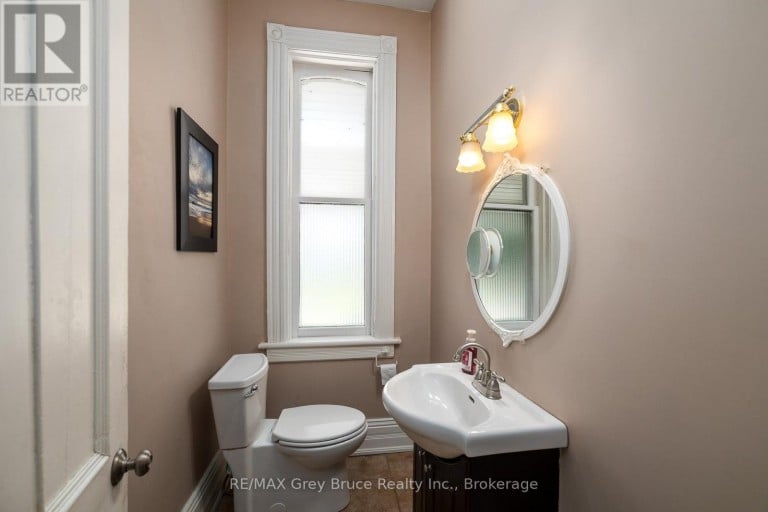 580 23RD STREET W, Owen Sound, Ontario, N4K4G9