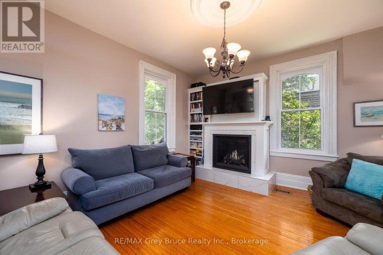 580 23RD STREET W, Owen Sound, Ontario, N4K4G9